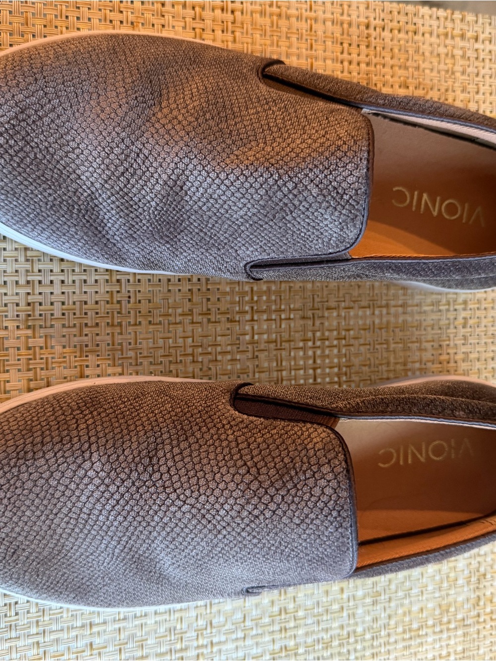 Vionic Women's Grayish Brown Textured Slip-On Loafers - size 6